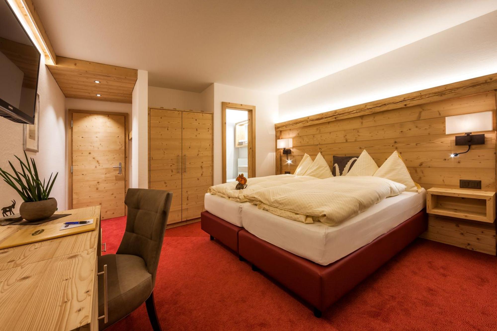 Alpinarosa Hotell Exteriör bild